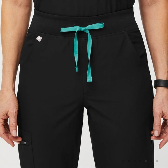 FIGS JOGGERS BLACK FREEX LINED L/T - Picture 2 of 12